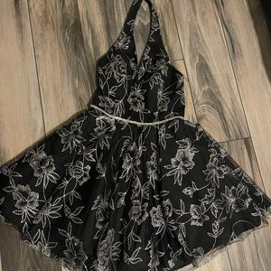 Elizabeth K medium black semi formal short dress size medium